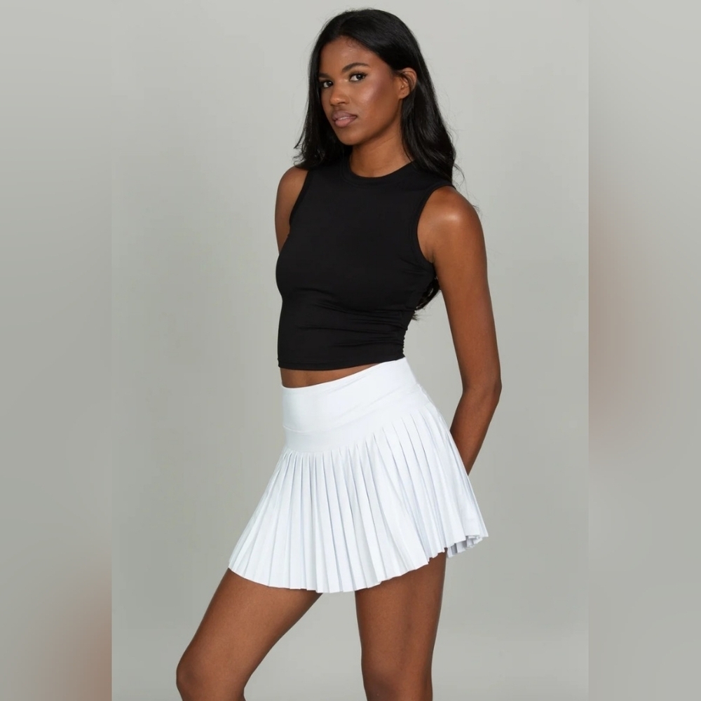Goldhinge White Pleated Tennis Skirt 15" Size L - Picture 2 of 10